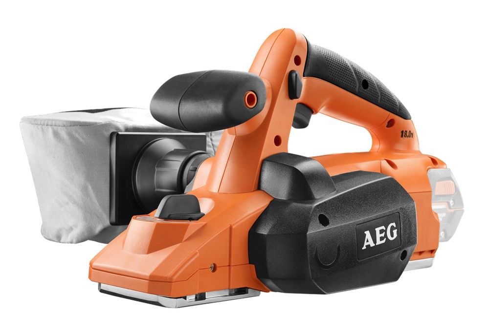 Лучший аккумуляторный рубанок AEG BHO 18 0