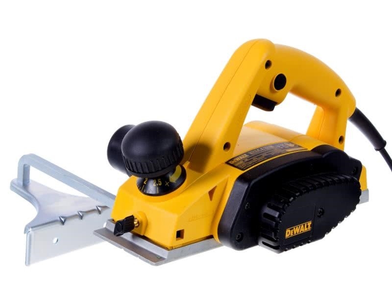 Электрорубанок DeWalt DW680